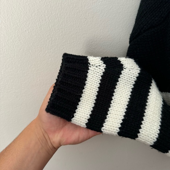 Steve Madden Knit Crewneck Sweater - Picture 6 of 7